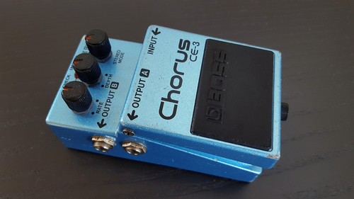 Boss chorus guitar - guitar, pedal