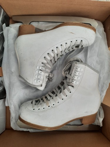 Jackson 200 white figure - jackson,