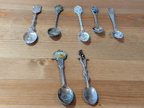 Lot souvenir teaspoons - 7,