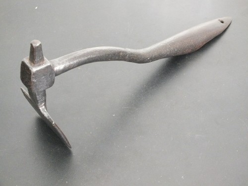 Vintage gardeners hoe - hoe, head