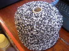Wool Boucle 1.6wc.  Black/White. Big 1.1kg+ cone.