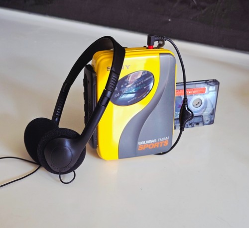Sony sports yellow walkman - sony,