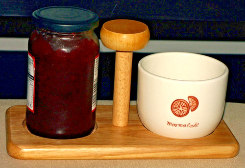 Ceramic marmalade pot and - marmalade,