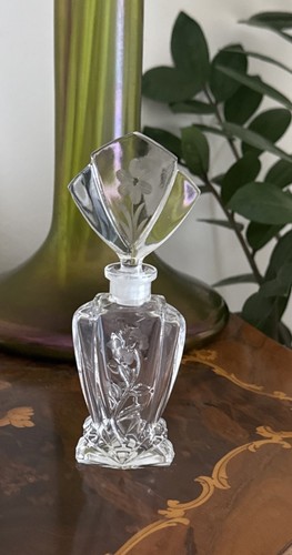 Vintage art deco - floral, etched