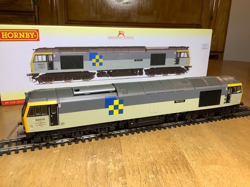 Hornby r3743 railfreight - br,