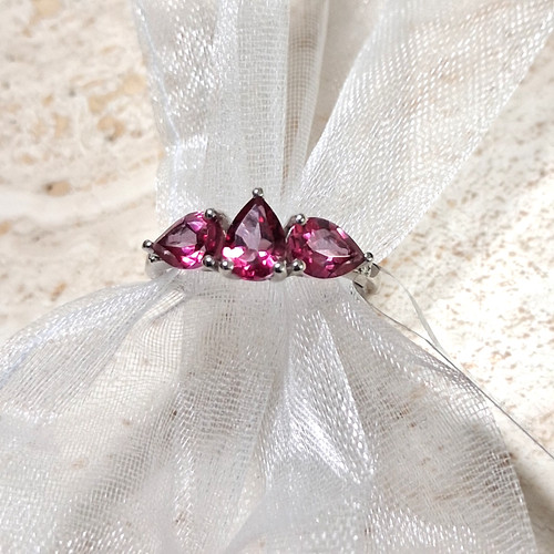 Gemporia mystic pink - topaz, and