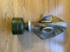 Rubber gas mask