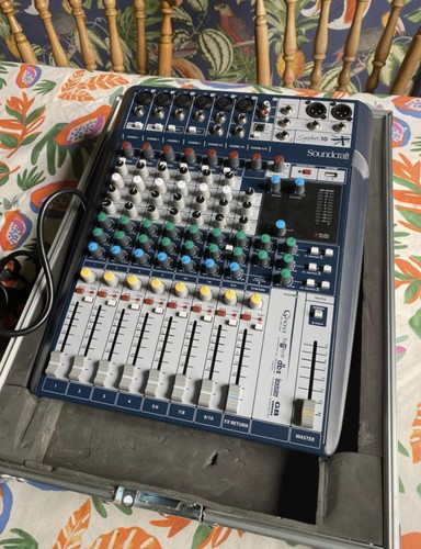 Soundcraft signature - soundcraft,