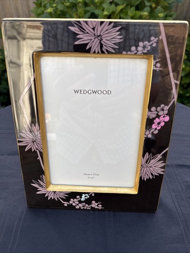 Wedgwood ceramic picture frame - wedgwood,