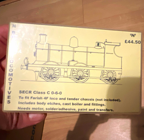 Brass locomotives gauge - brass, n