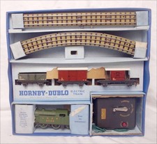 Hornby Dublo EDG7 LNER goods set - boxed - Three Rail -1952