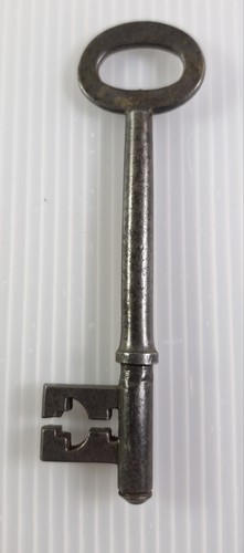 Large antique cast iron - large,