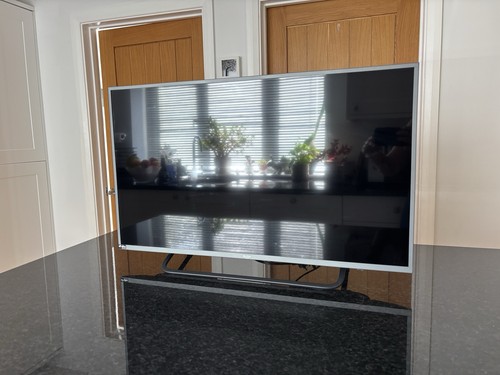 Bush led tv model - 32, hd