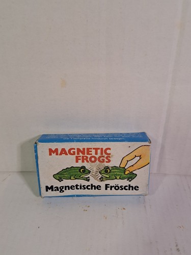 Vintage magnetic frogs - vintage,