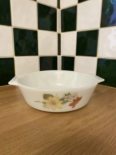 Vintage pyrex oven dish - vintage, autumn