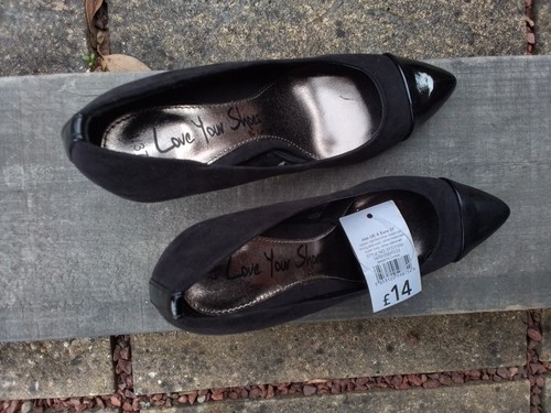 Black ladies court shoes - black,