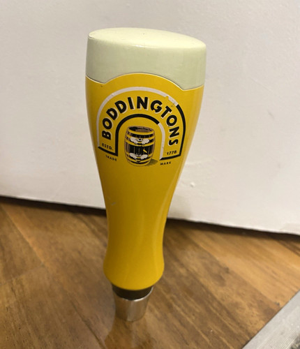 Boddingtons ale bitter beer - ale/bitter,
