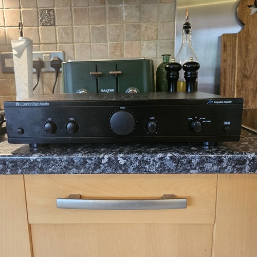 Cambridge audio stereo - cambridge,