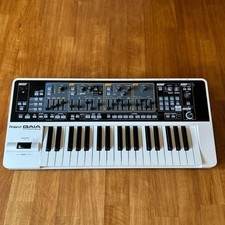 Roland SH-01 GAIA  Keyboard