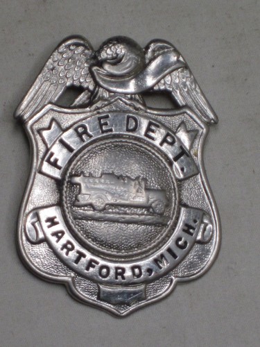 Vintage fireman badge obsolete - vintage,