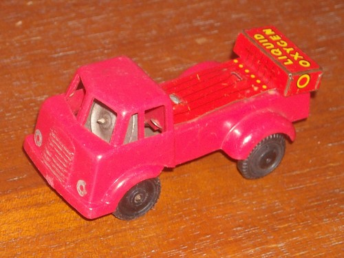 Vintage wells brimtoy plastic - brimtoy,