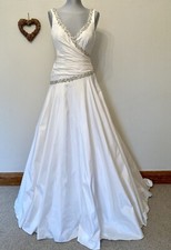 17 ? Justina by Hollywood Dreams  |  Size 12  |  White Silk Wedding Dress