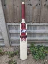 Gunn & Moore GM Purist Hit 4 Six Michael Vaughan Junior Cricket Bat 75cm