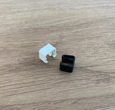 Genuine VW GOLF PASSAT POLO FOX WINDSCREEN WASHER JET PUMP HOSE PIPE CLIPS Pair