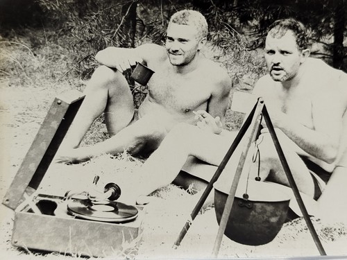 Shirtless guys trunks bulge - guys,