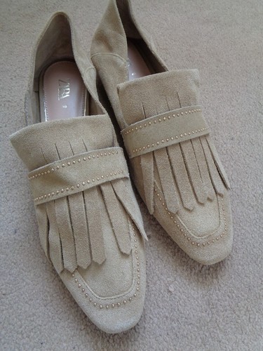 Zara beige suede flats - beige,