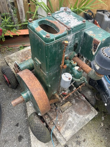 Lister stationary engine - lister,