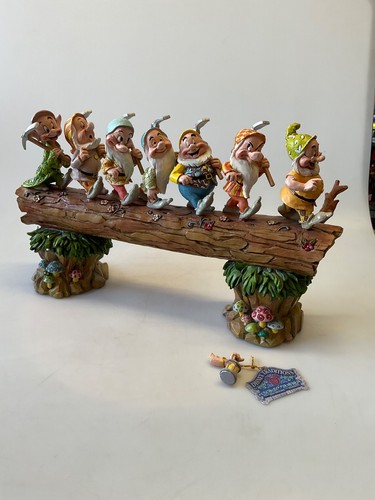 Disney traditions showcase - disney,