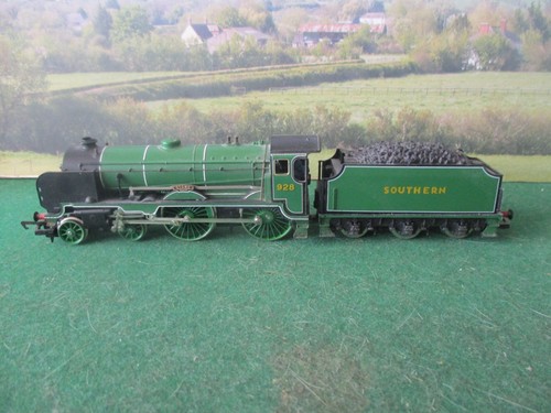 Hornby schools class 928 - 00,
