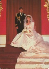 ***ORIGINAL POSTCARD***DUCHESS