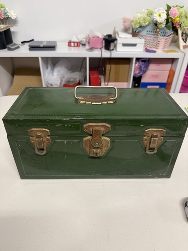 Vintage green metal - vintage,