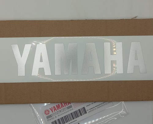 Yamaha tank fairing vinyl