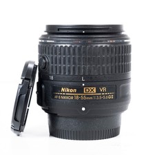 Nikon AF-S DX NIKKOR 18-55mm