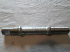 VINTAGE 08GC RALEIGH CENTRE AXLE