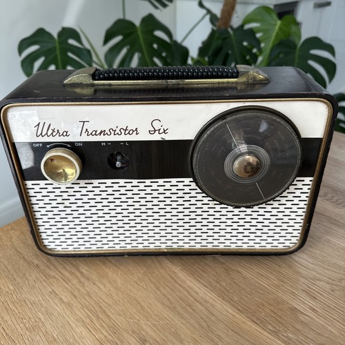 Vintage radio ultra transistor - radio,