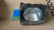 GENUINE 97 MITSUBISHI PAJERO II N/S PASSENGER SIDE HEADLIGHT 110-37746
