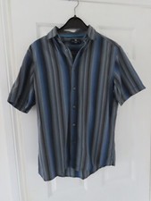 marks and spencer blue harbour mens short sleeved shirt. excellent condition