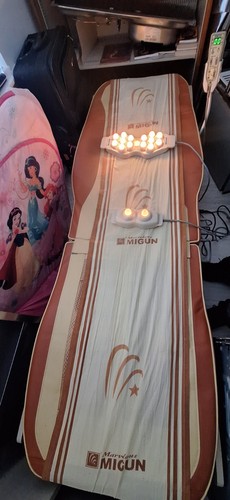 Electric thermal massage bed
