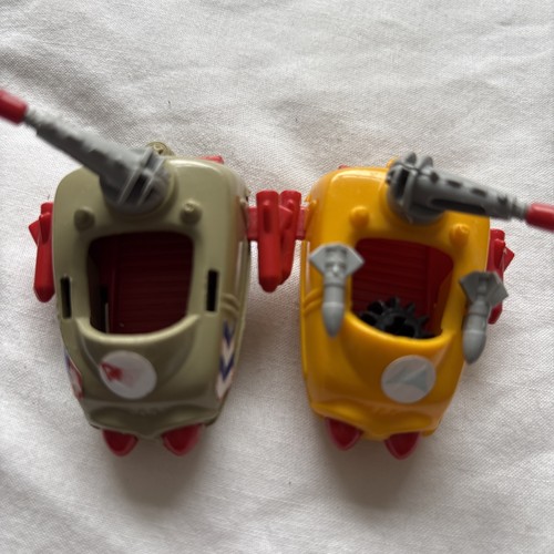 Two collectible manta force - manta,