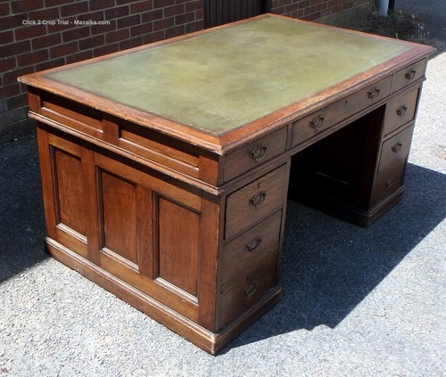 Victorian antique pedestal
