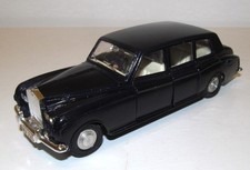 Dinky 152 Rolls-Royce Phantom V Limousine in Dark Blue Nr Mint w Wheel Error