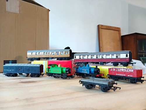 Gauge mixed job lot - job,