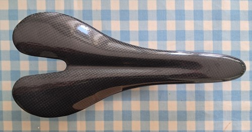 Carbon fibre saddle - carbon,