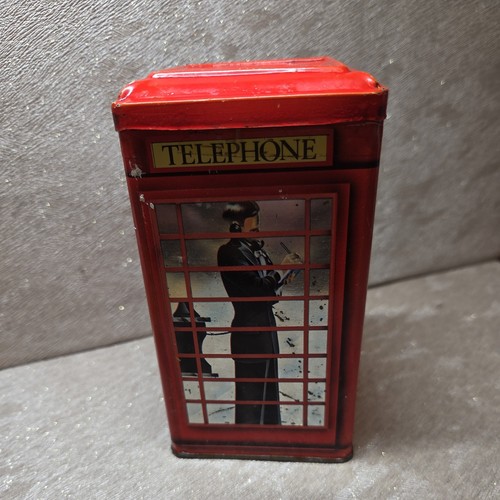 Classic red telephone box - classic,