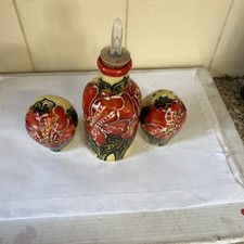 Pe’ntado a mano Ceramic Oil Drizzler And Salt And Pepper Set Vintage