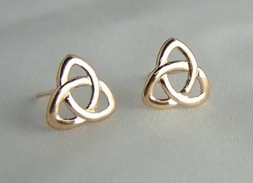Classic 9ct gold celtic knot - classic,